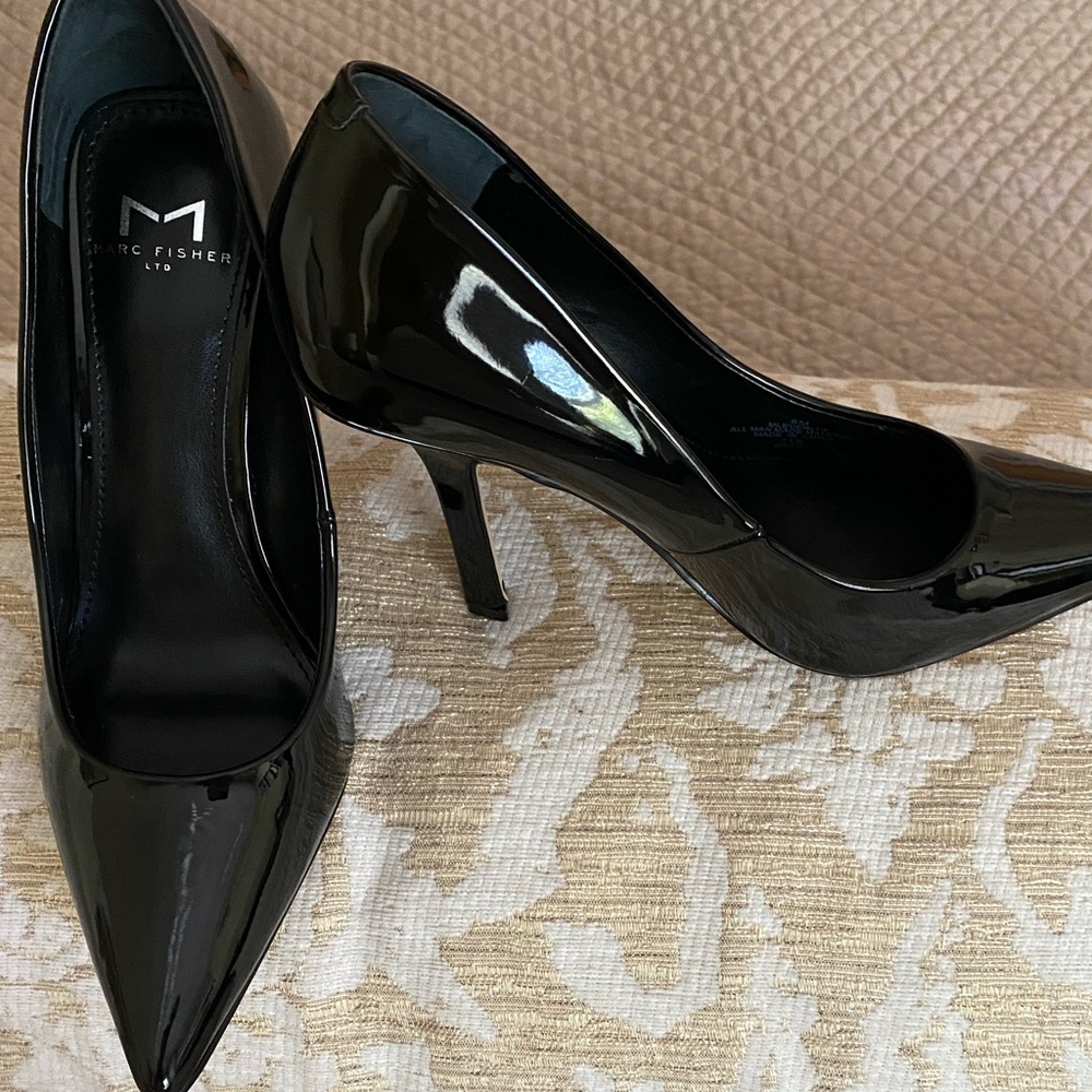 New!!!Marc fisher Black hi heels shoes